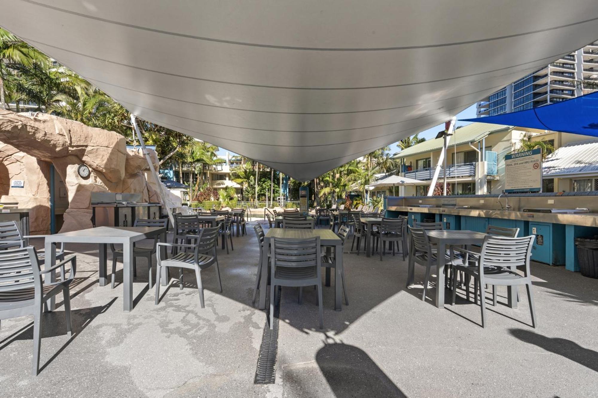 Diamond 80 * Gold Coast