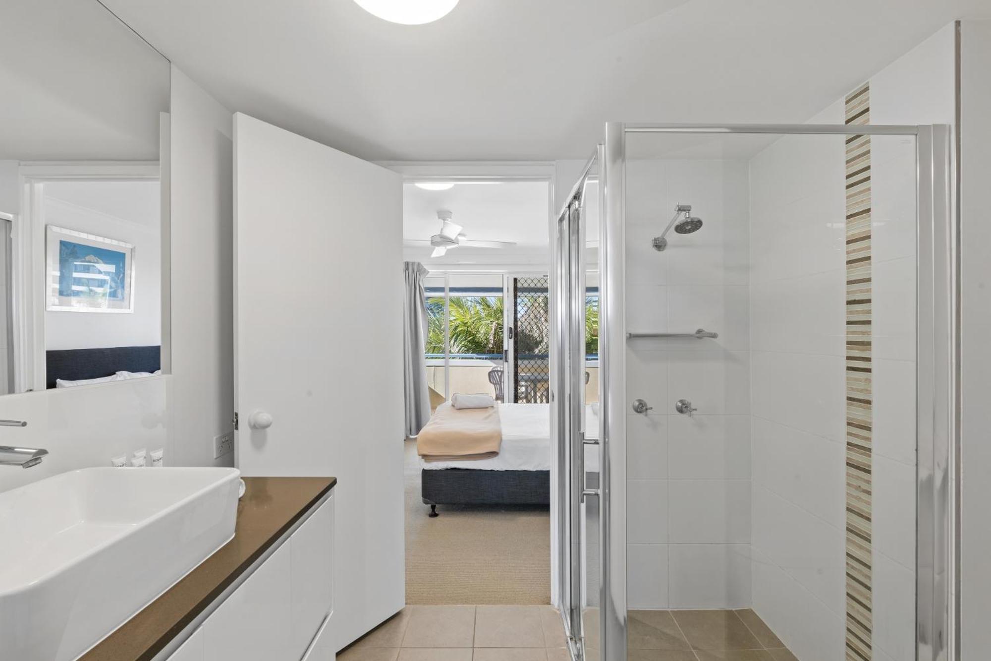 Diamond 80 Apartment