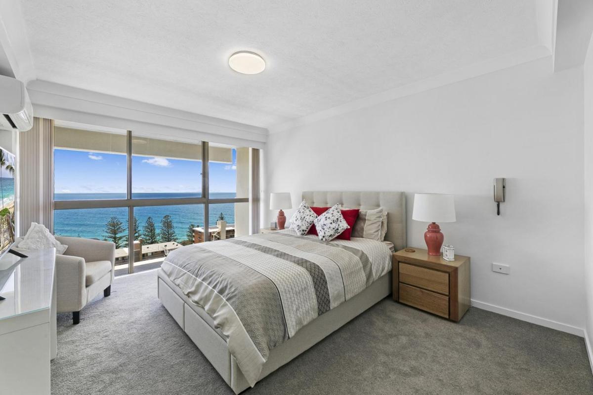 Gemini Court - Hosted By Burleigh Letting *