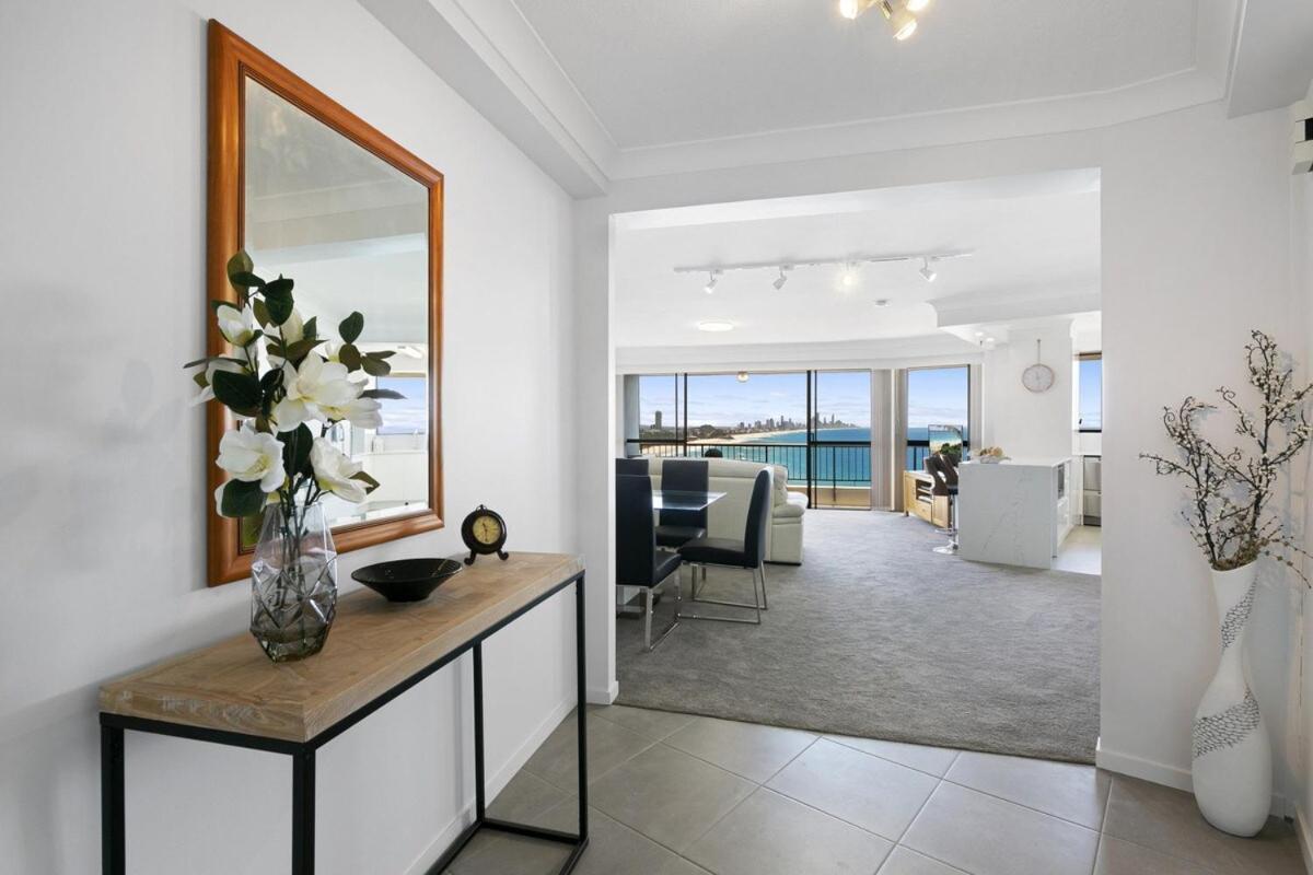 Beachfront Luxury On Burleigh Hill Casa Del Mar Gold Coast