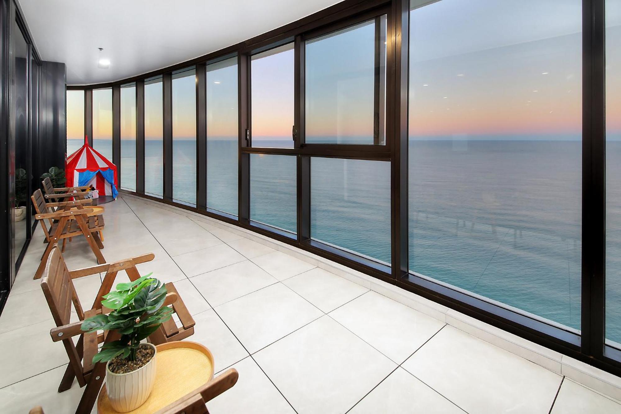 The View With 3br, 2 Bath, Free Parking