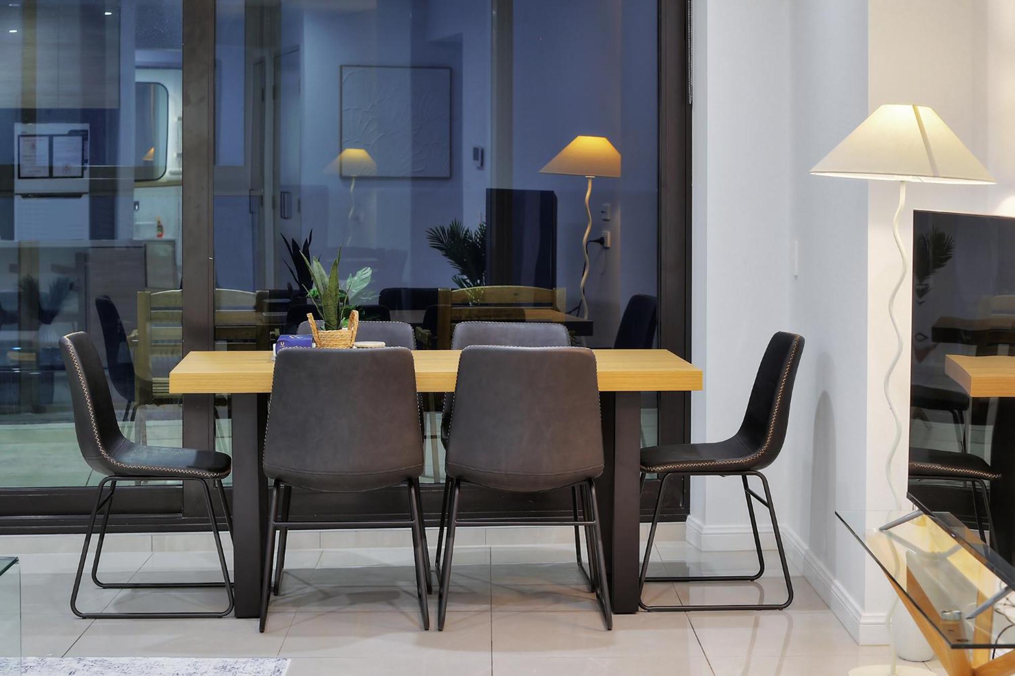 Apartment The View With 3br, 2 Bath, Free Parking