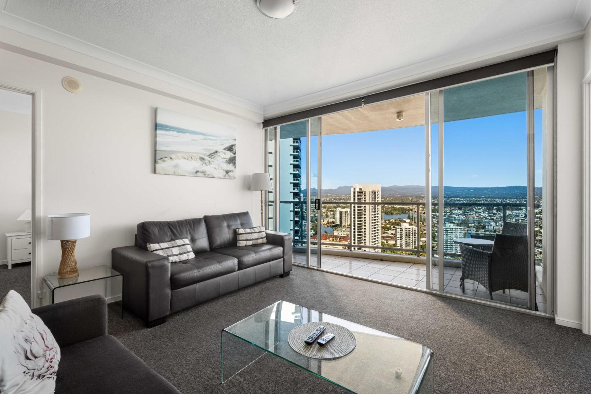 Apartment Towers Of Chevron - Private - Hosted By Coastal Letting Co.