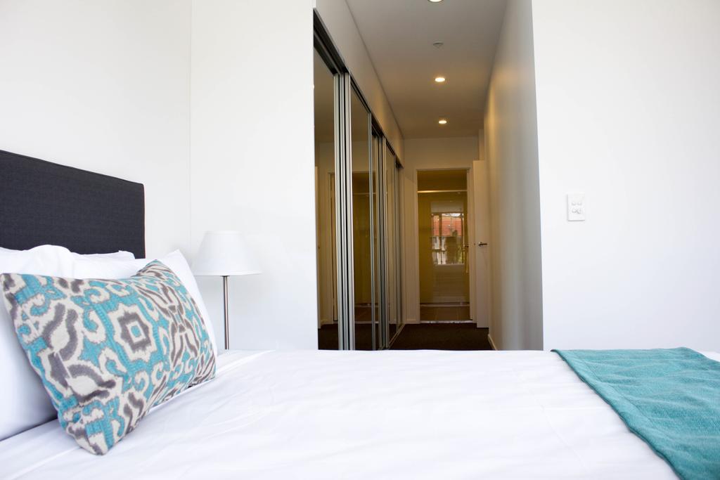 Synergy Broadbeach - Official Gold Coast