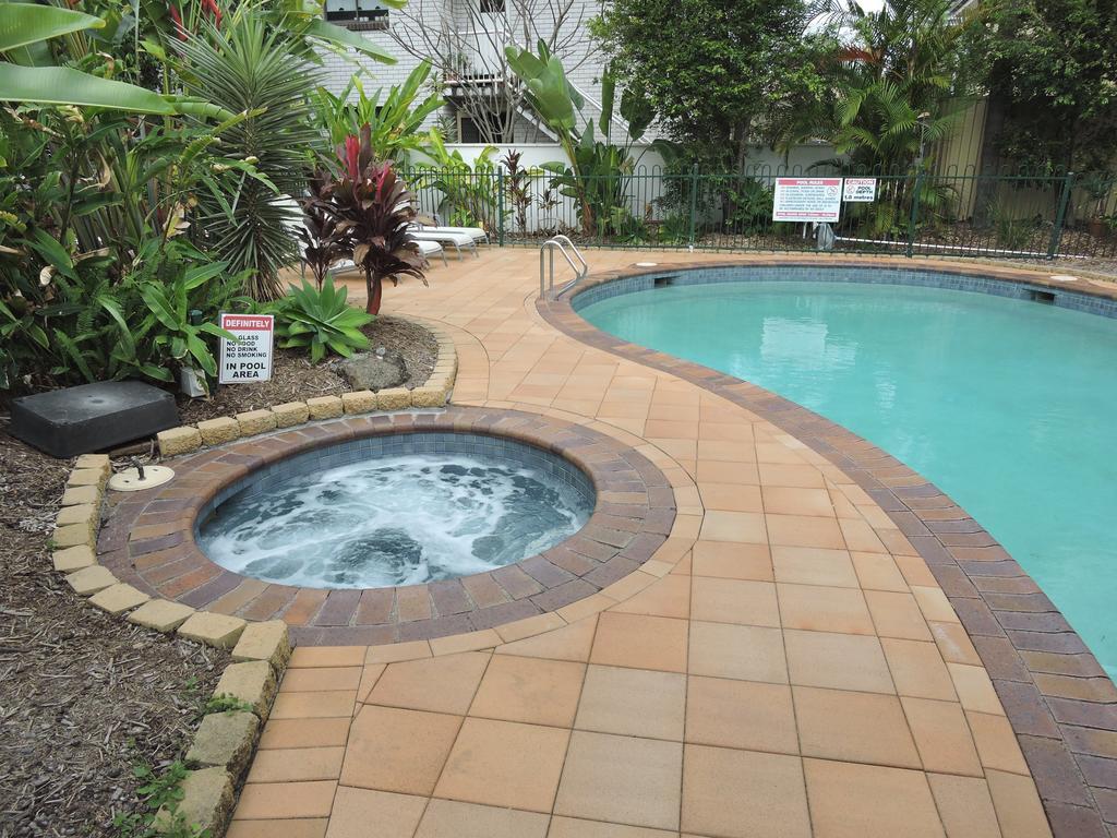 Cannes Court 3* Gold Coast