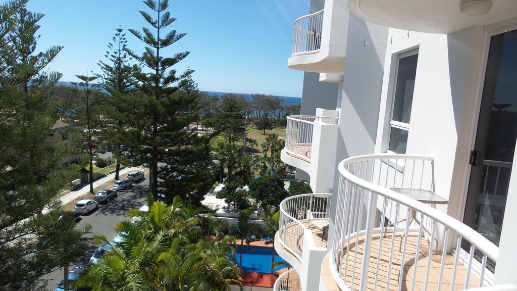 The Ritz Heated Pool Gold Coast