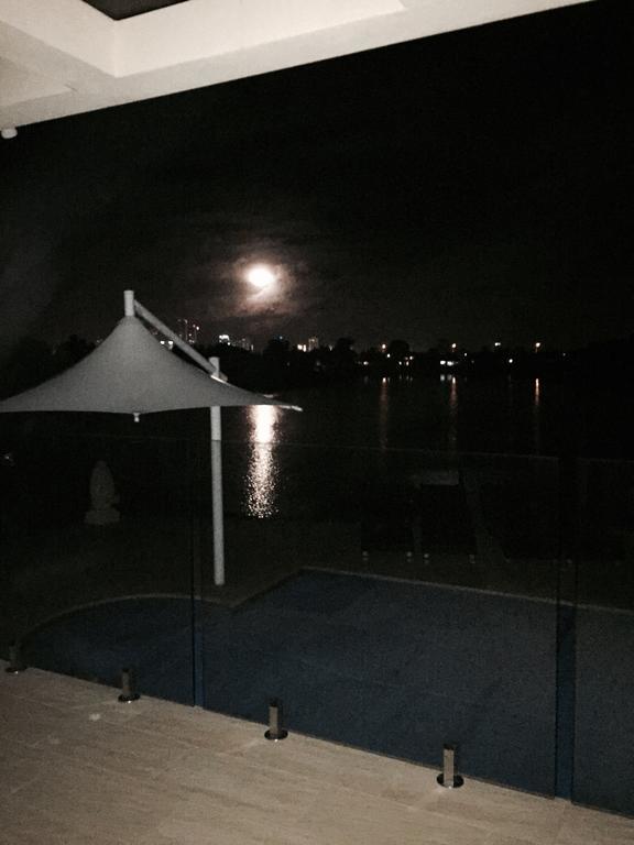 Holiday home Broadbeach Waterfront Holiday House *