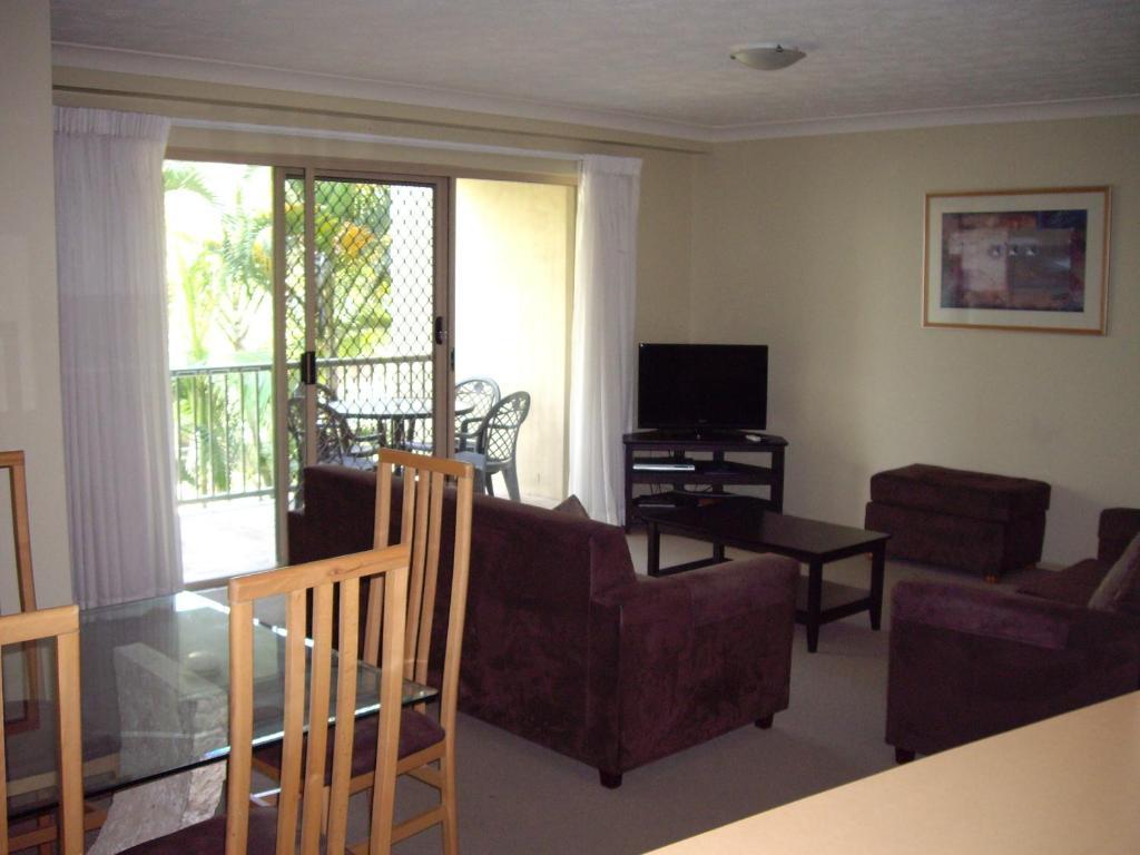 Bila Vista Kirra Beachside Aparthotel 3*