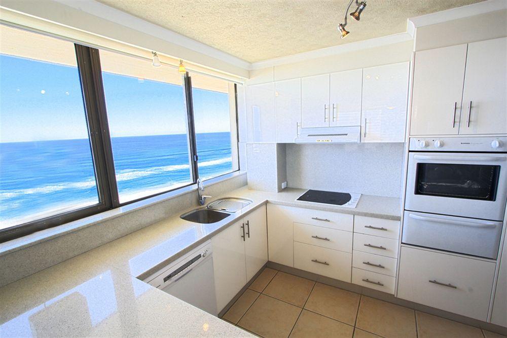Aparthotel Seacrest Beachfront Surfers Paradise Gold Coast