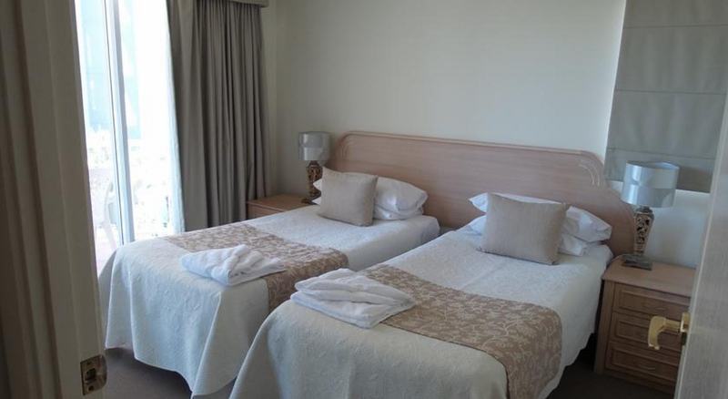 Aparthotel The Ritz Heated Pool Gold Coast