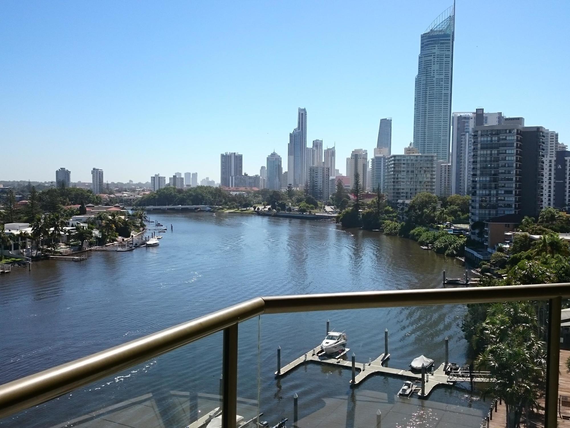 Aparthotel Surfers Hawaiian Gold Coast