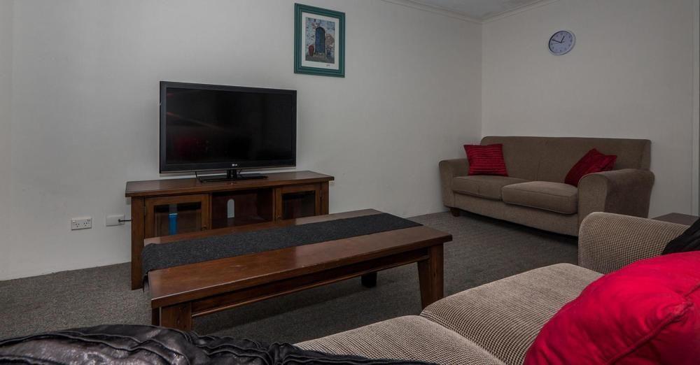 Enderley Gardens Aparthotel Gold Coast