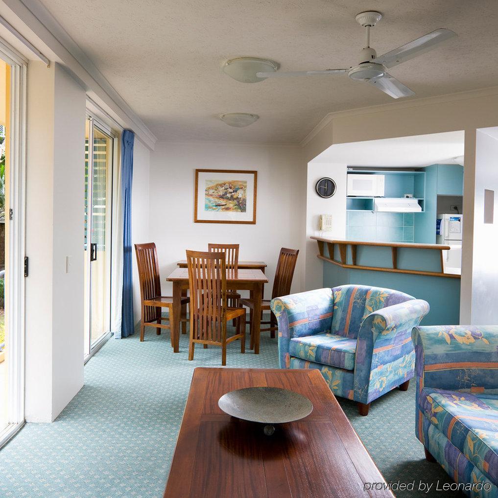 Breakfree Diamond Aparthotel 4*