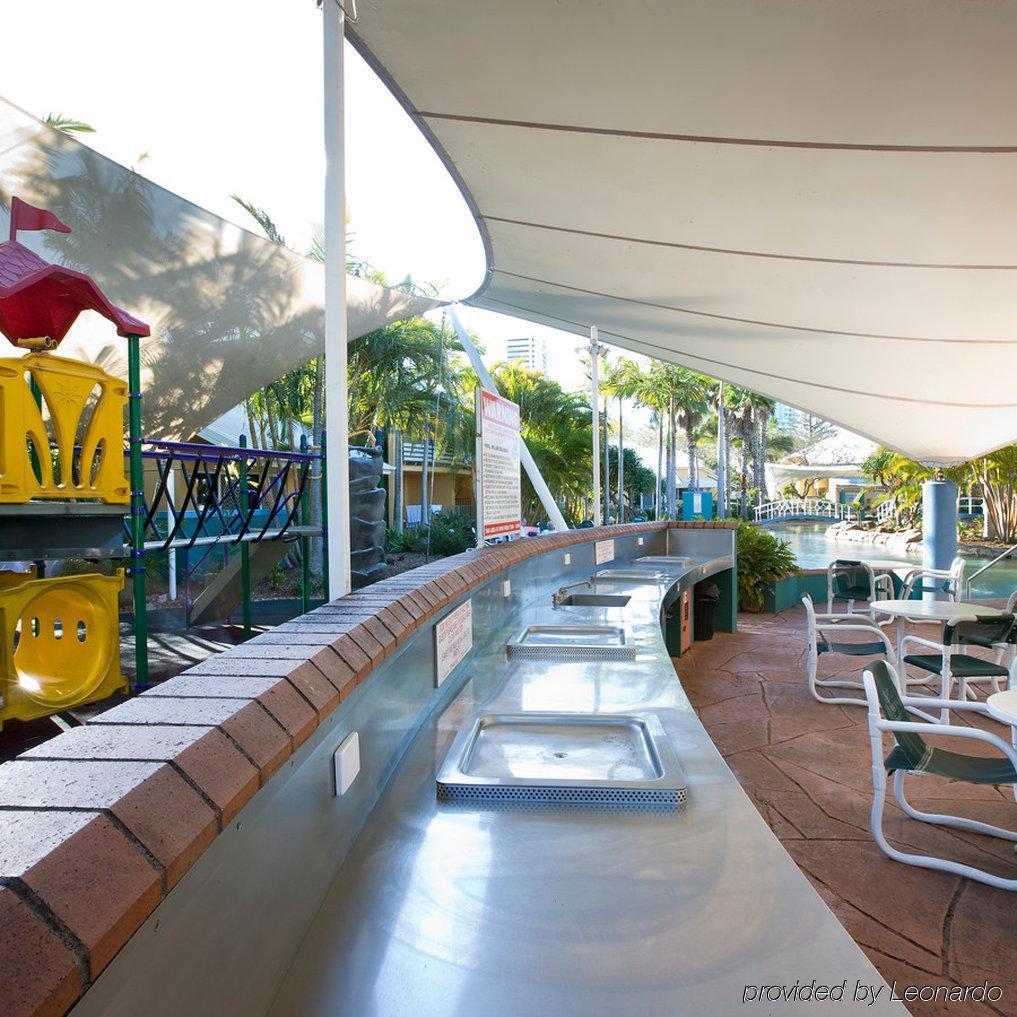 Breakfree Diamond Aparthotel 4*