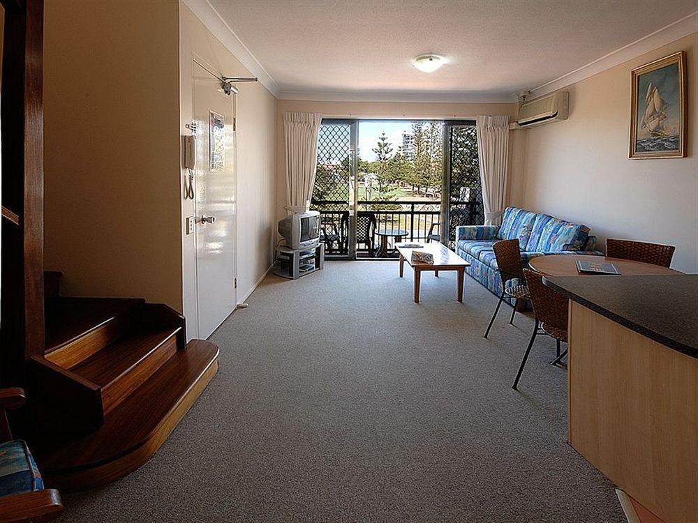 Island Aparthotel