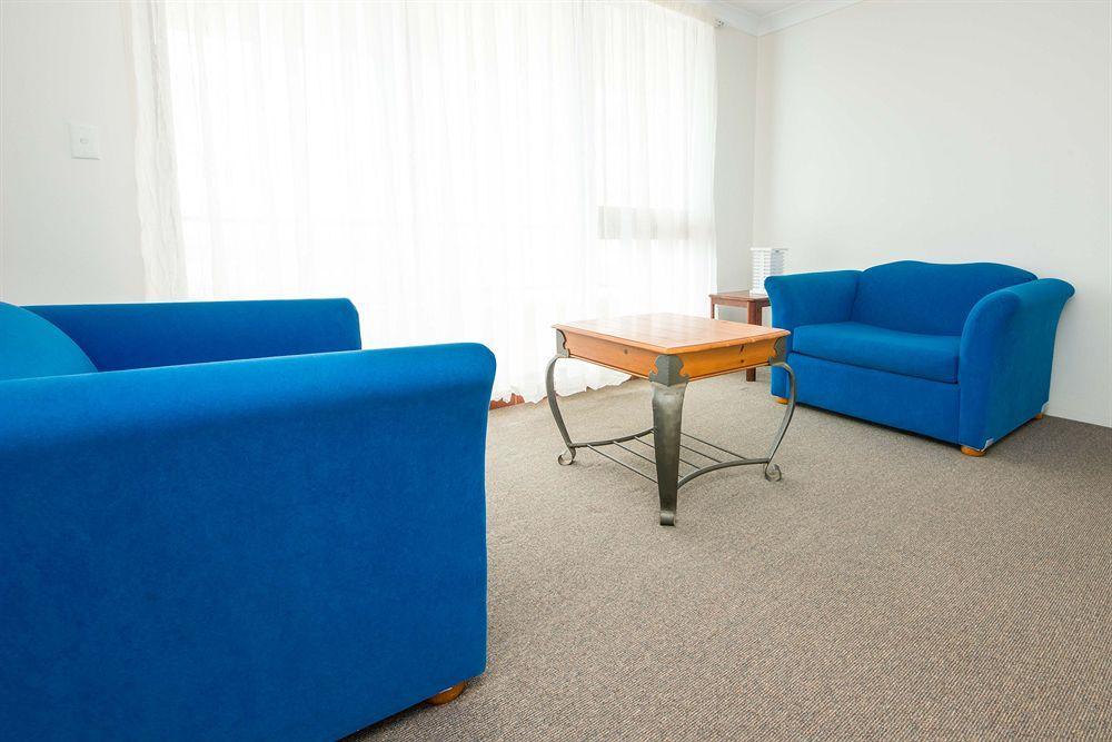Broadwater Shores Waterfront Aparthotel Gold Coast