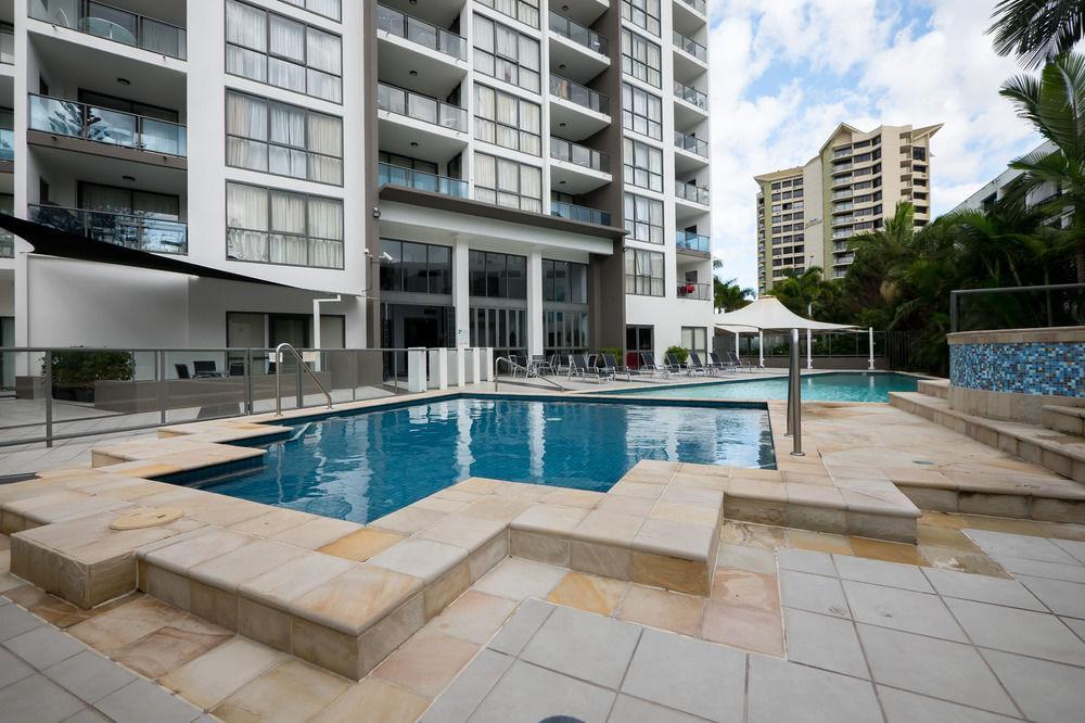 Ipanema Surfers Paradise Resort 4*