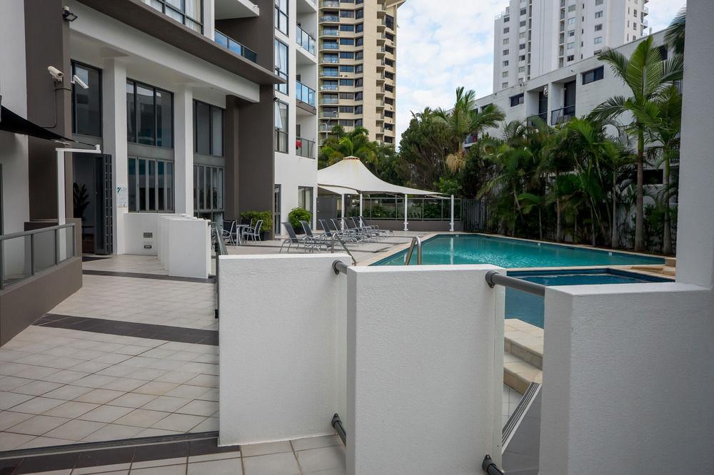 Ipanema Surfers Paradise 4*