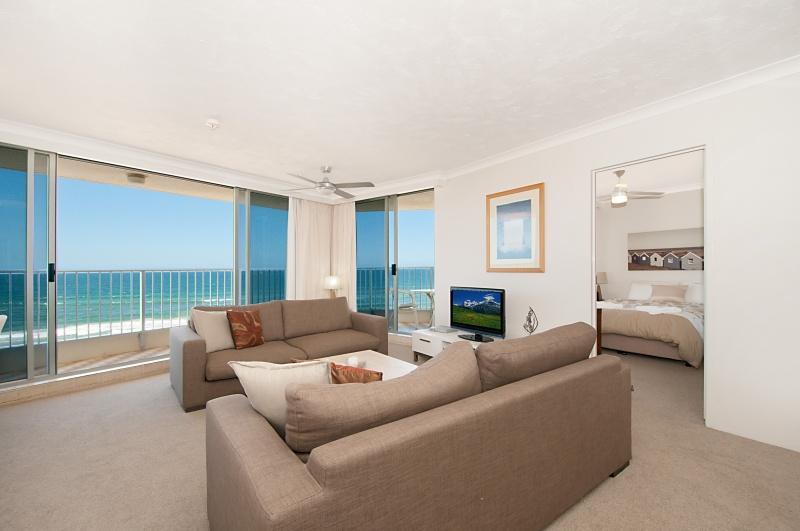 Aparthotel Beachside Tower 4*