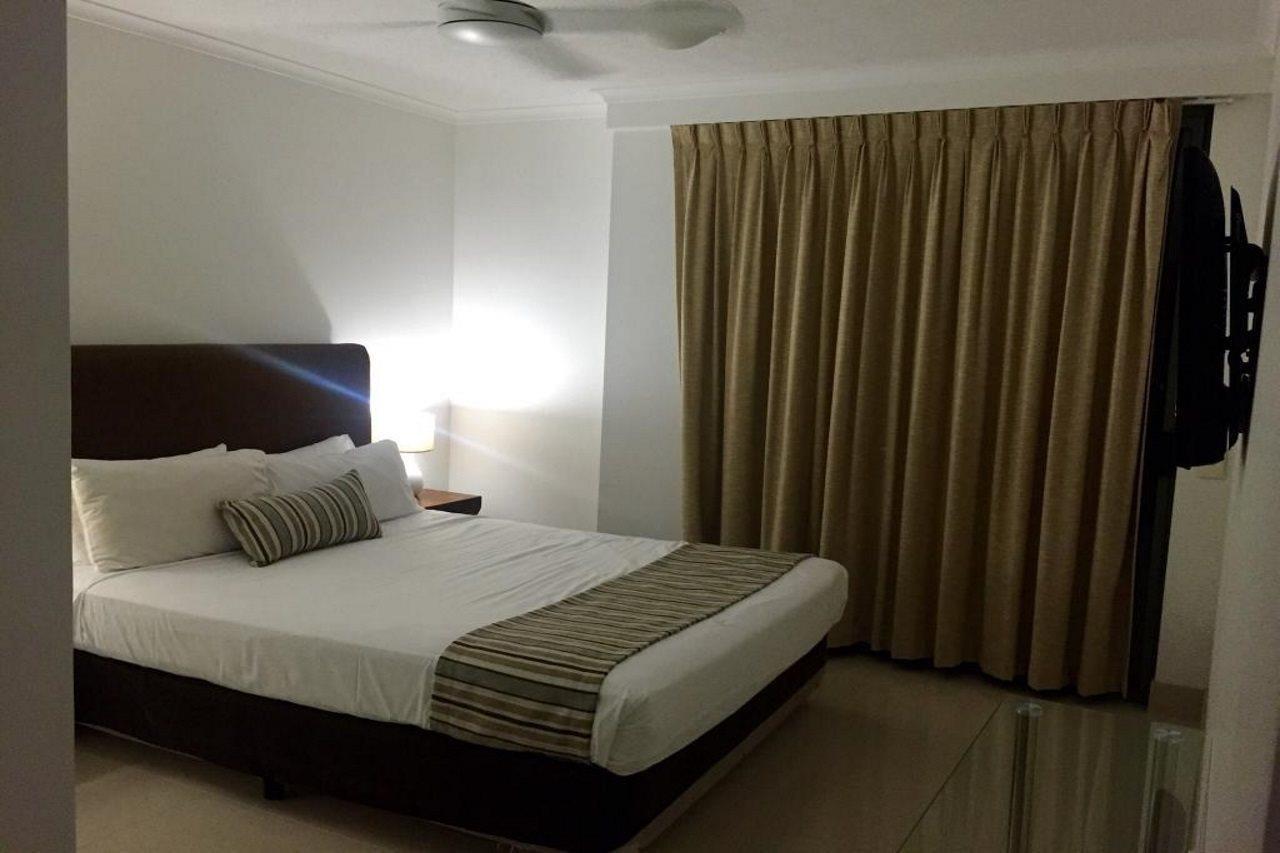 Breakfree Diamond Aparthotel 4*