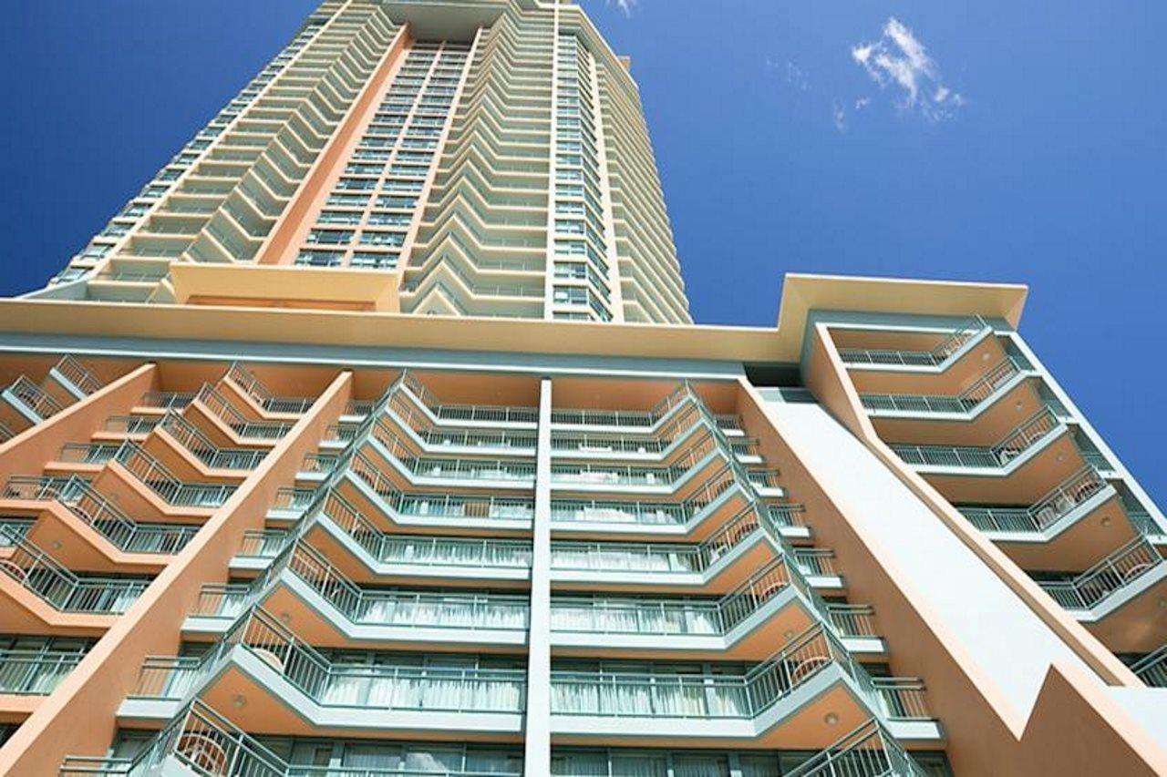 Mantra Crown Towers Aparthotel 4*