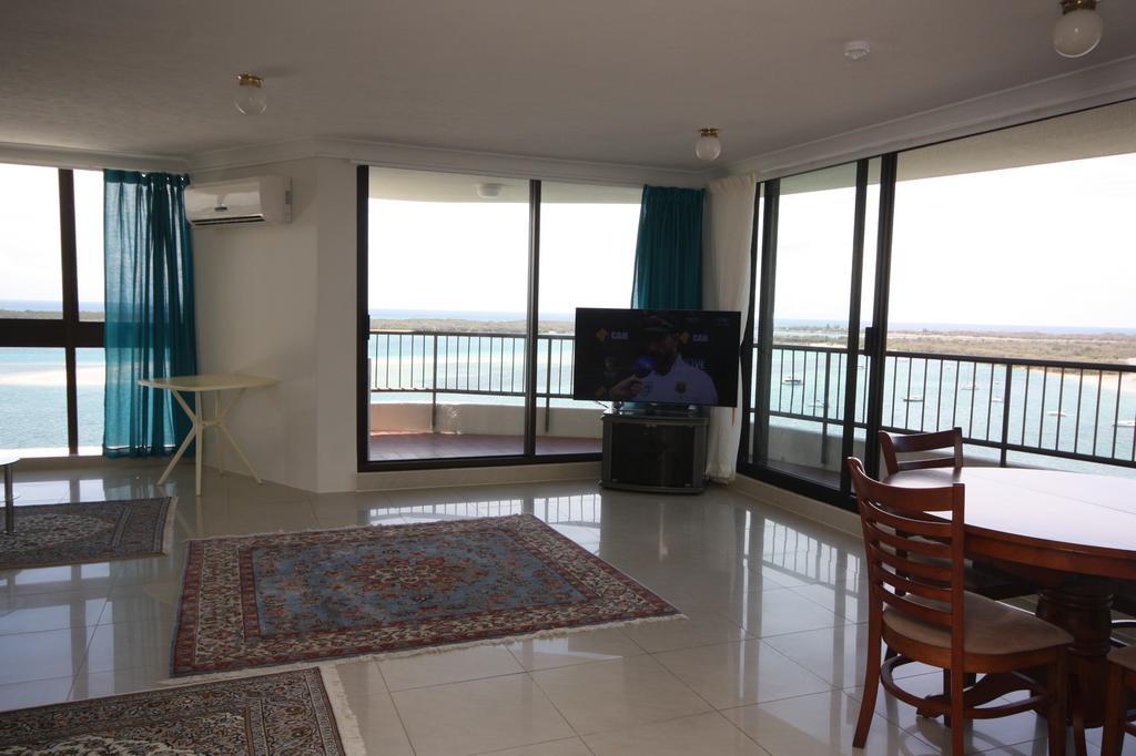 Broadwater Shores Waterfront 3* Gold Coast