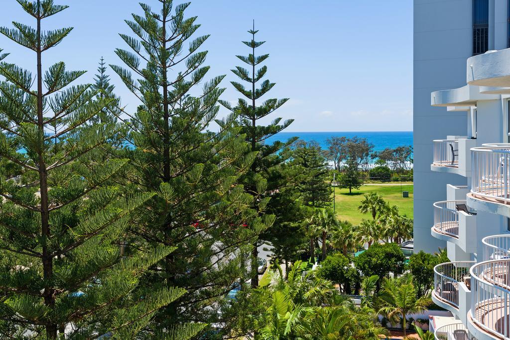The Ritz Heated Pool 4* Gold Coast
