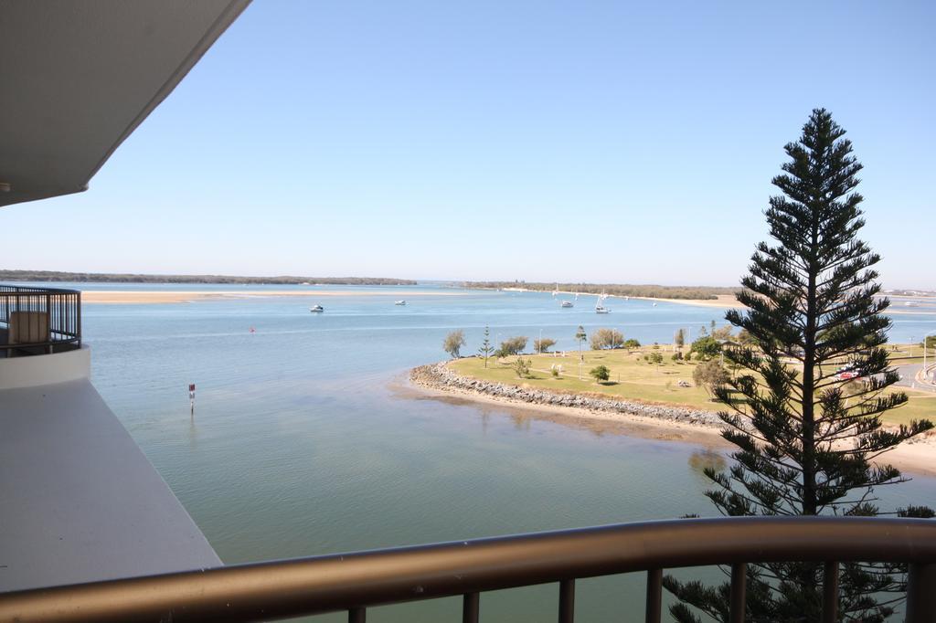 Broadwater Shores Waterfront 3* Gold Coast