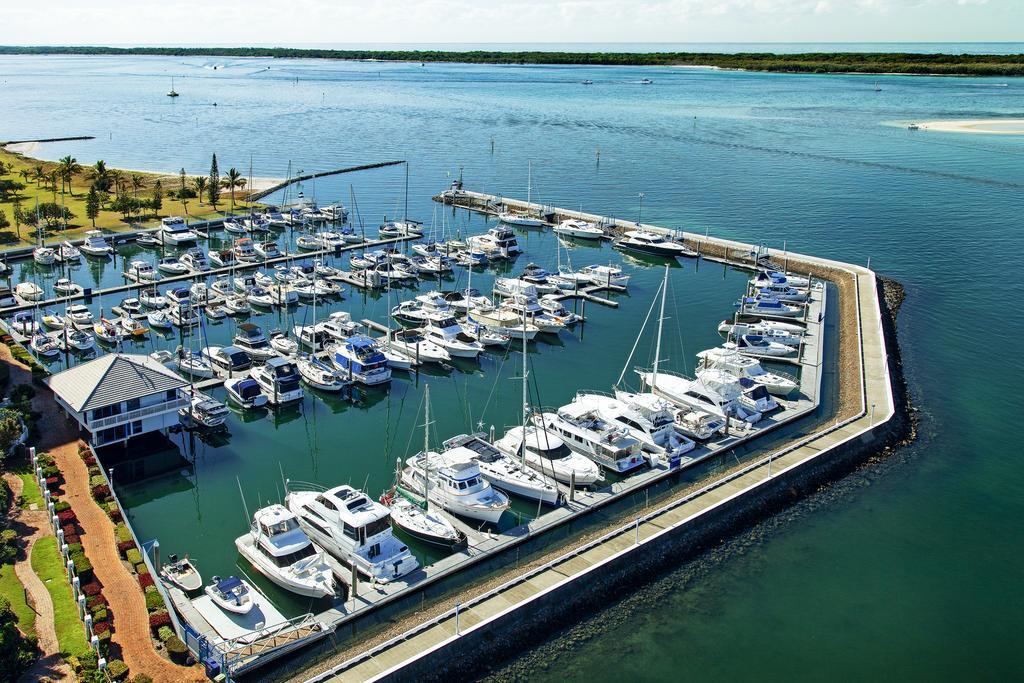 Broadwater Shores Waterfront Gold Coast