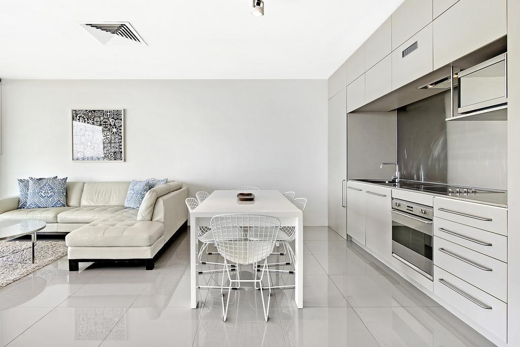 Ultiqa Air On Broadbeach 4* Gold Coast