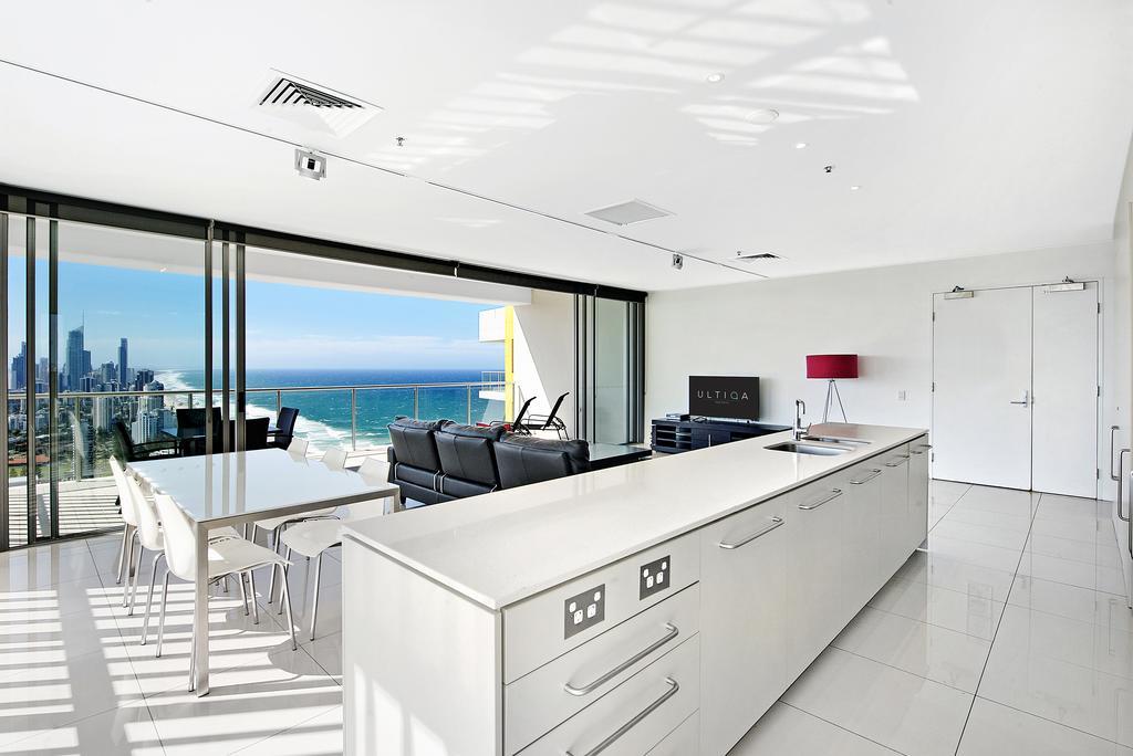 Ultiqa Air On Broadbeach Aparthotel 4*