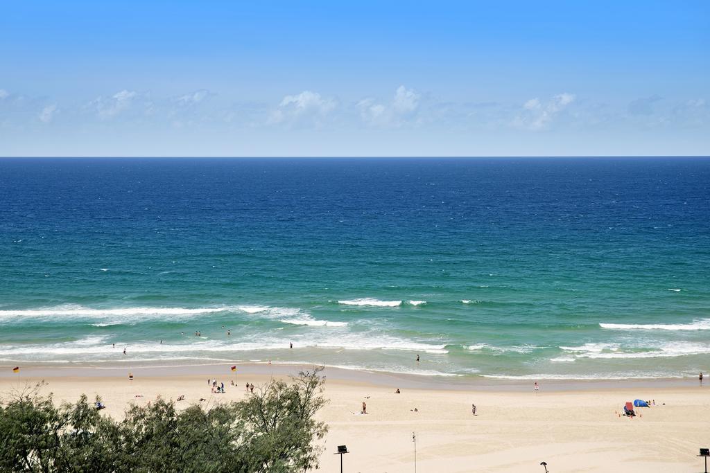 Ultiqa Air On Broadbeach 4*