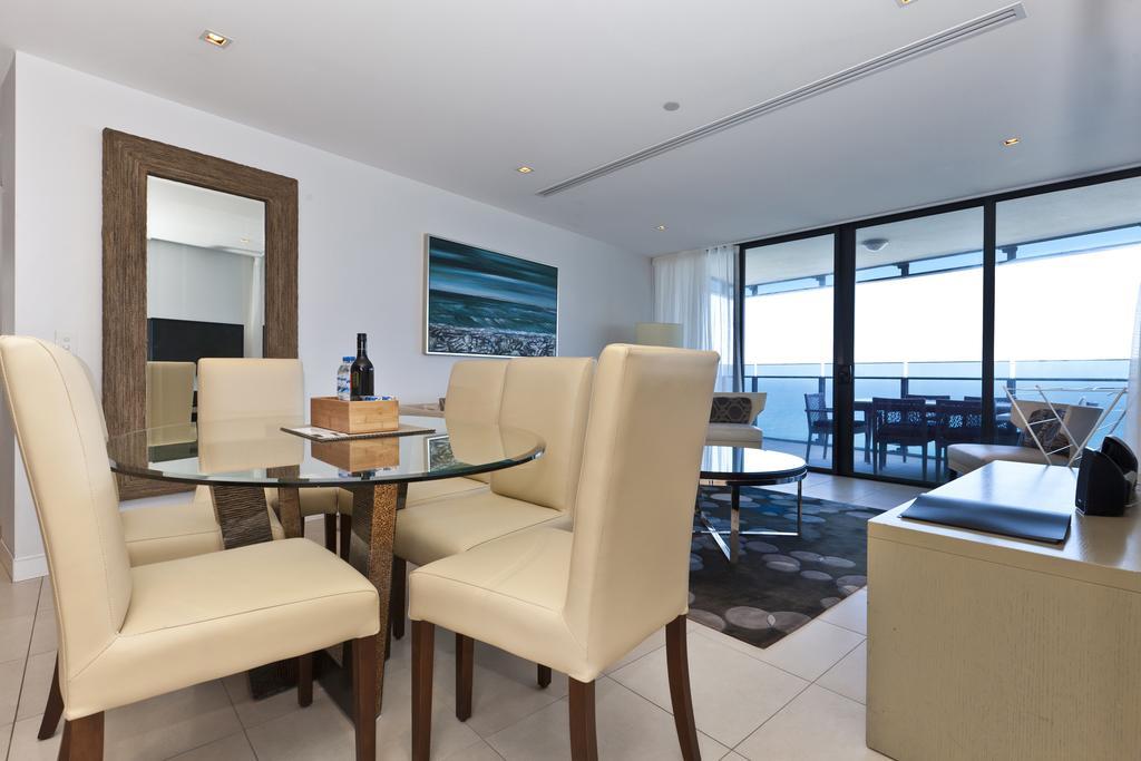 8 The Esplanade Surfers Paradise *