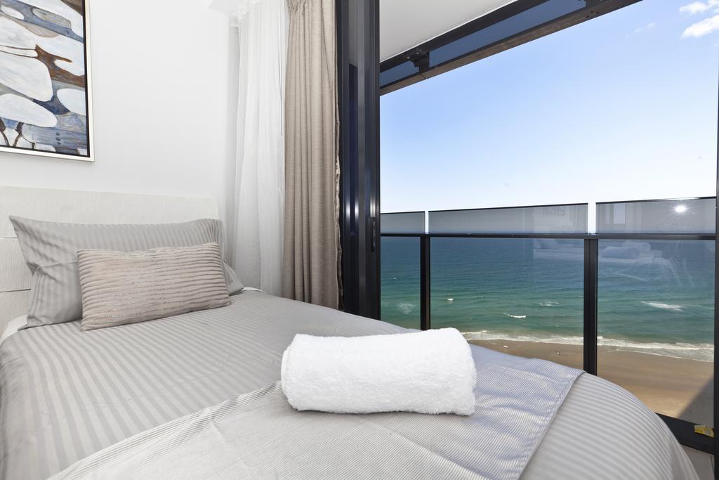 8 The Esplanade Surfers Paradise Apartment *