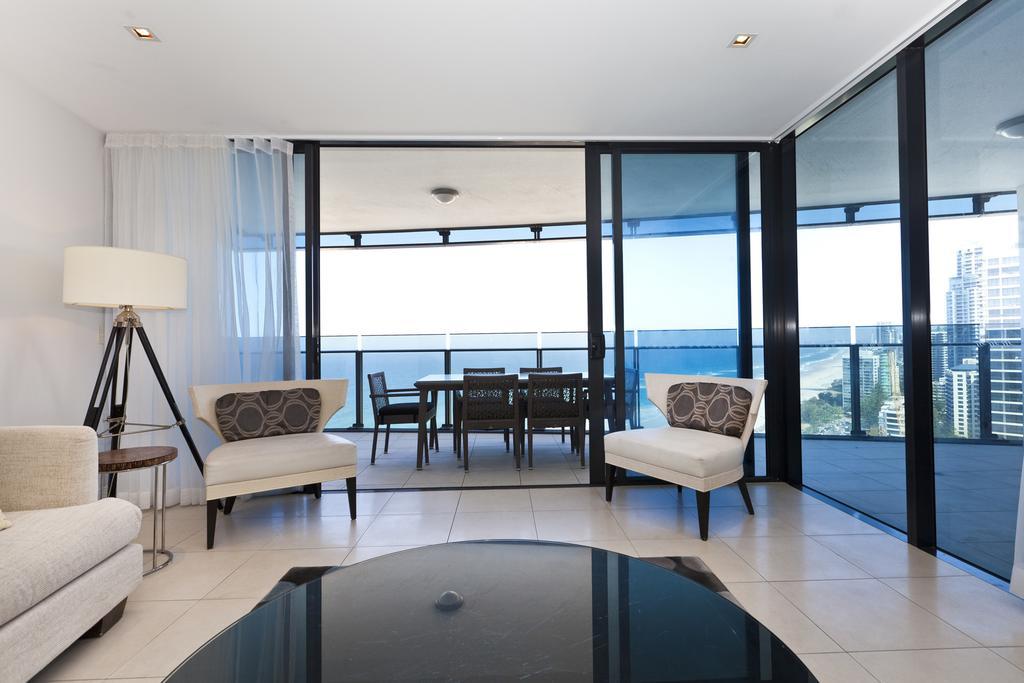 8 The Esplanade Surfers Paradise * Gold Coast