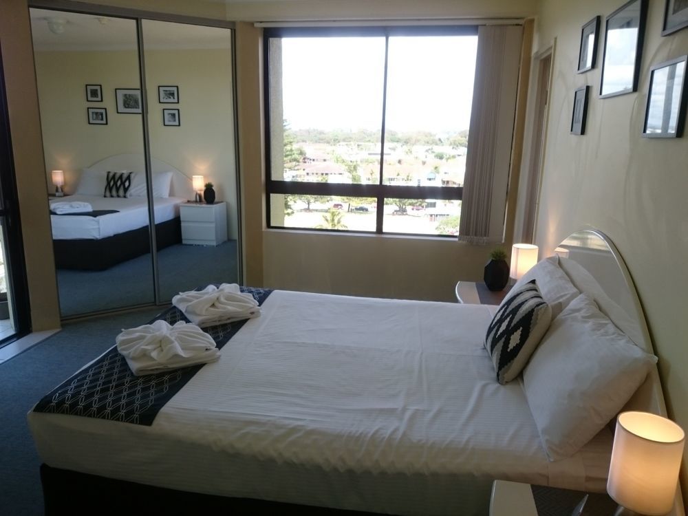 Surfers Hawaiian Aparthotel