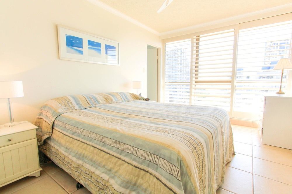Seacrest Beachfront Surfers Paradise Gold Coast