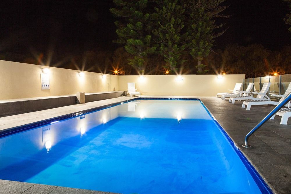 Seacrest Beachfront Surfers Paradise Gold Coast