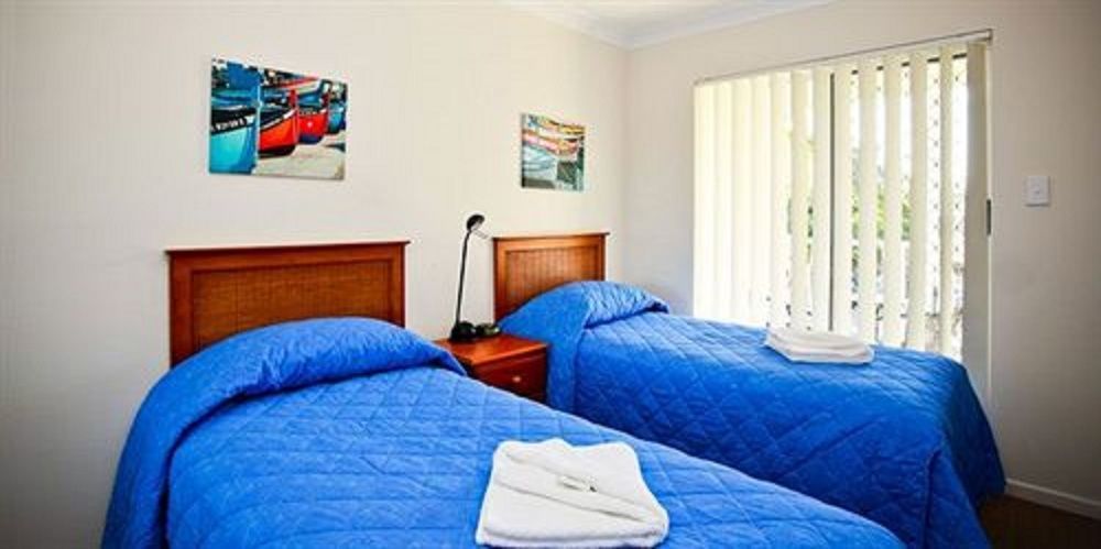 Anchordown Aparthotel 3*