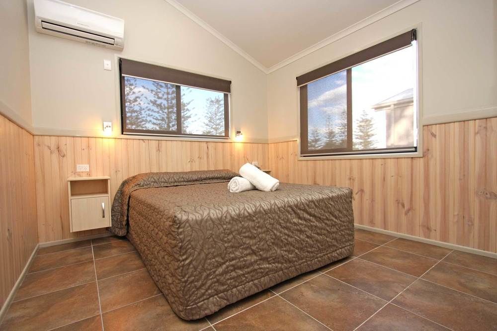 Tallebudgera Creek Tourist Park Hotel
