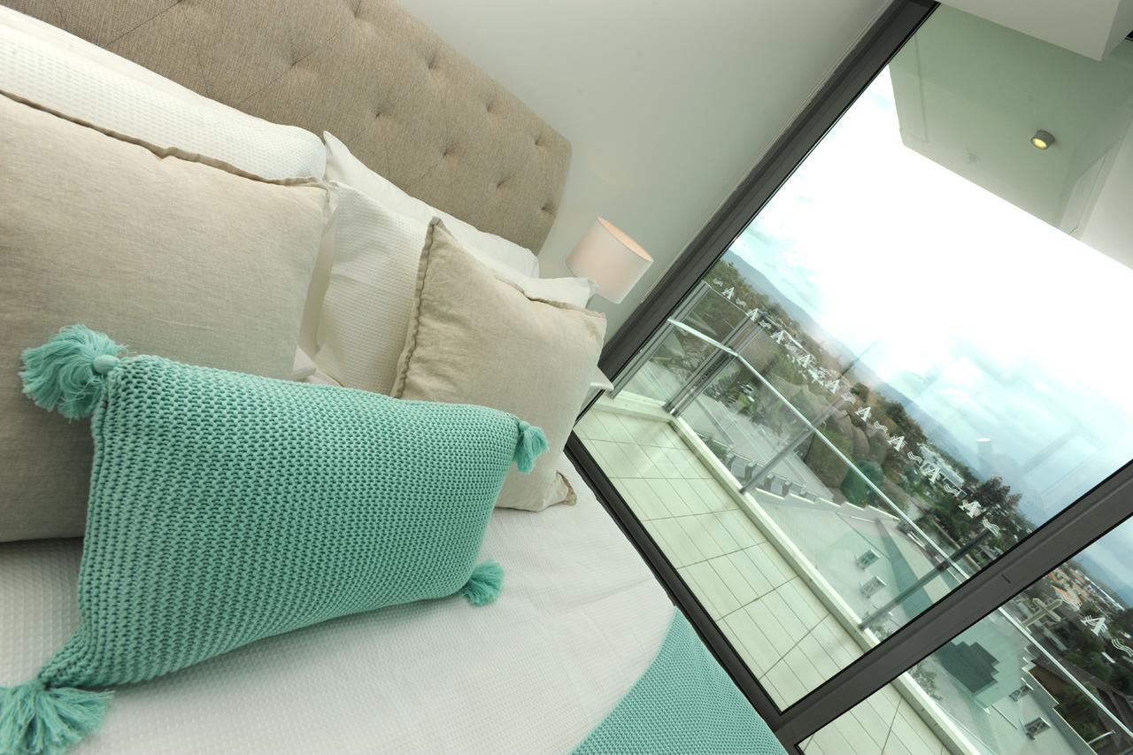 Modern With Style Living * Gold Coast