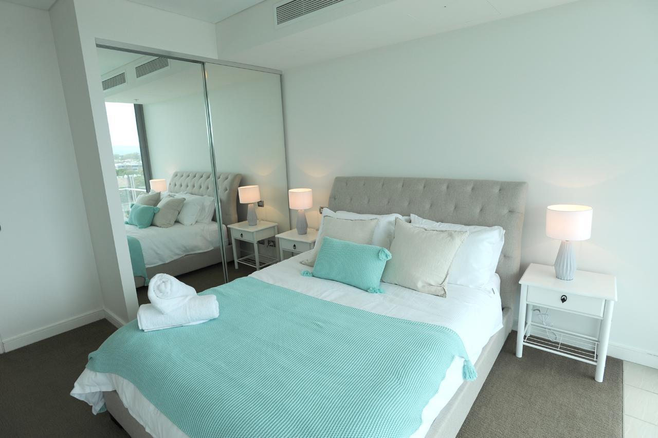 Modern With Style Living Apartment Gold Coast