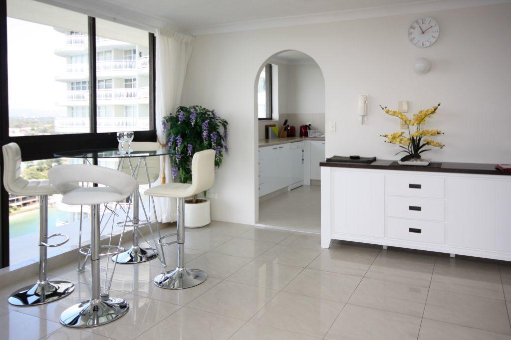Broadwater Shores Waterfront Gold Coast