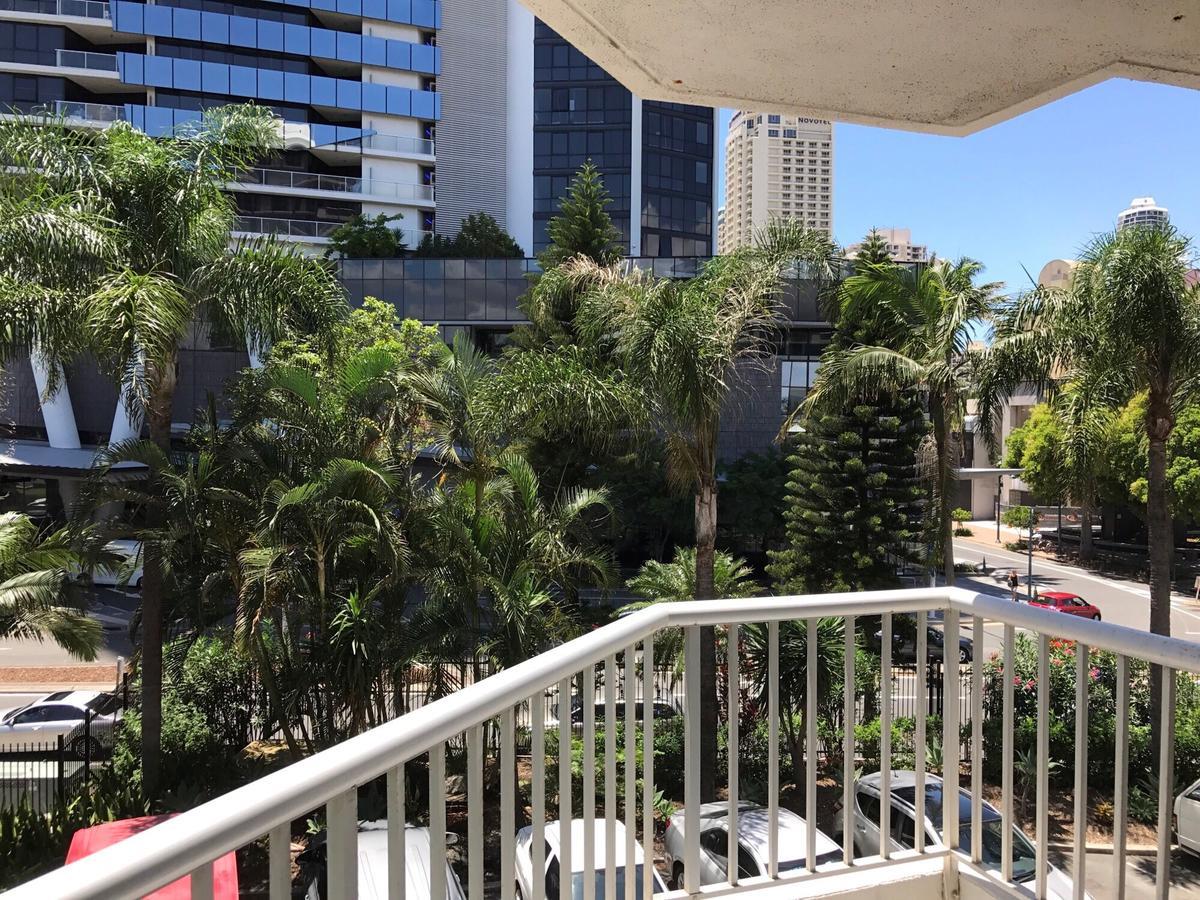 Moorings On Cavill Surfers Paradise Gold Coast