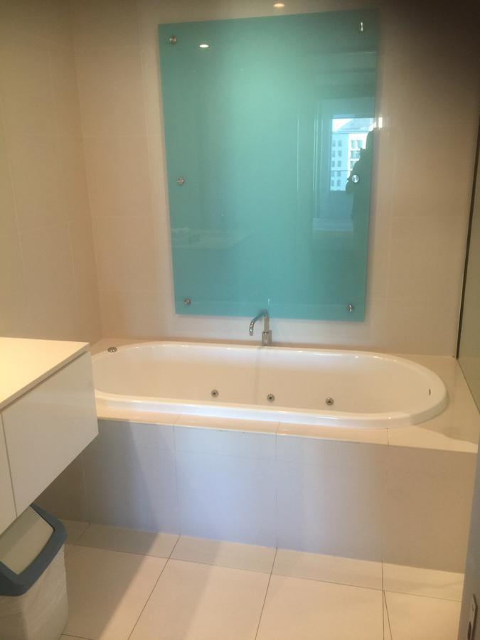 Iconic Q Ocean View Apartment Gold Coast