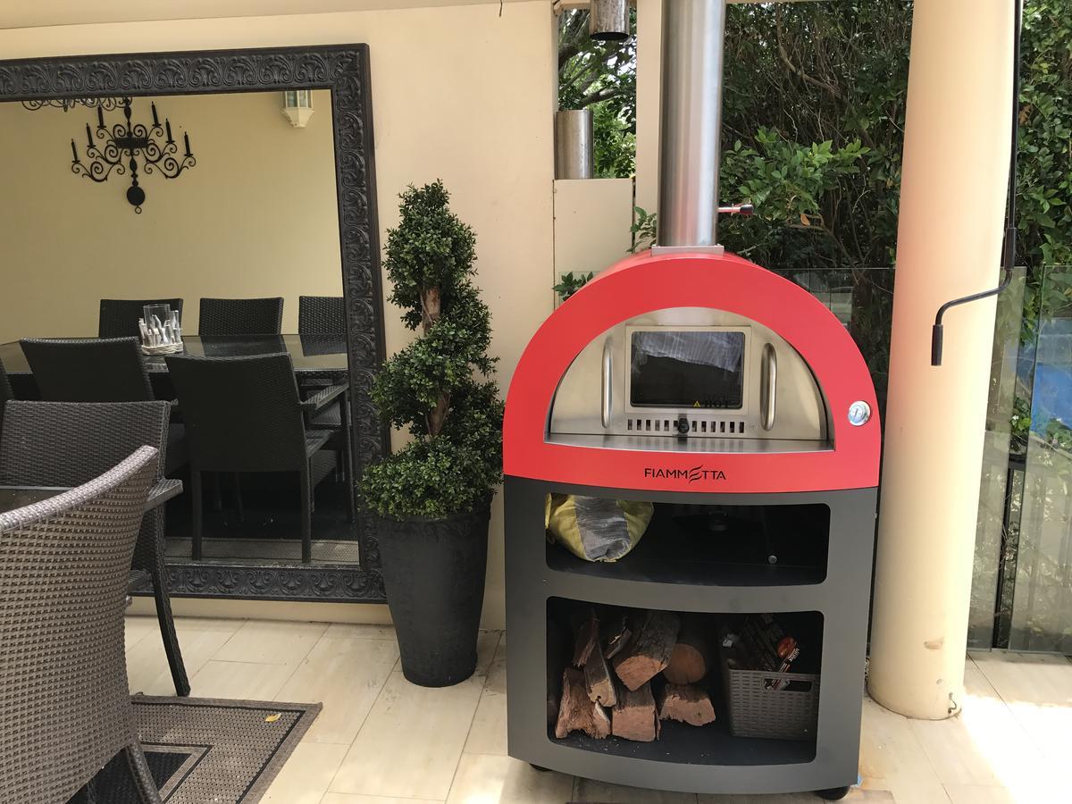 Holiday home Broadbeach Waterfront Holiday House Gold Coast