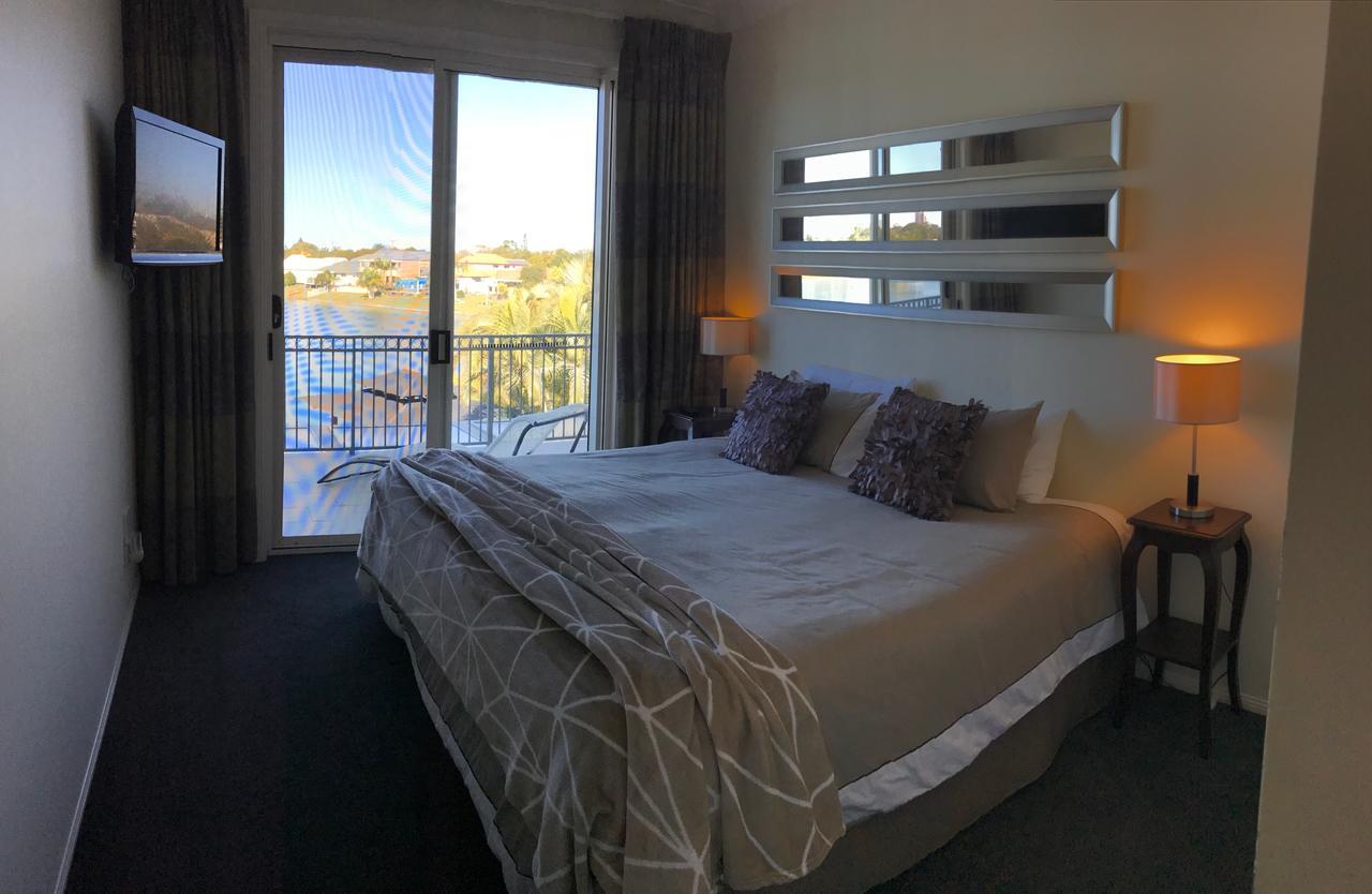 Holiday home Broadbeach Waterfront Holiday House *