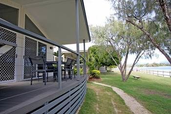 Tallebudgera Creek Tourist Park Hotel 2*