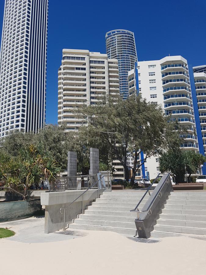 Zenith Ocean Front 3* Gold Coast