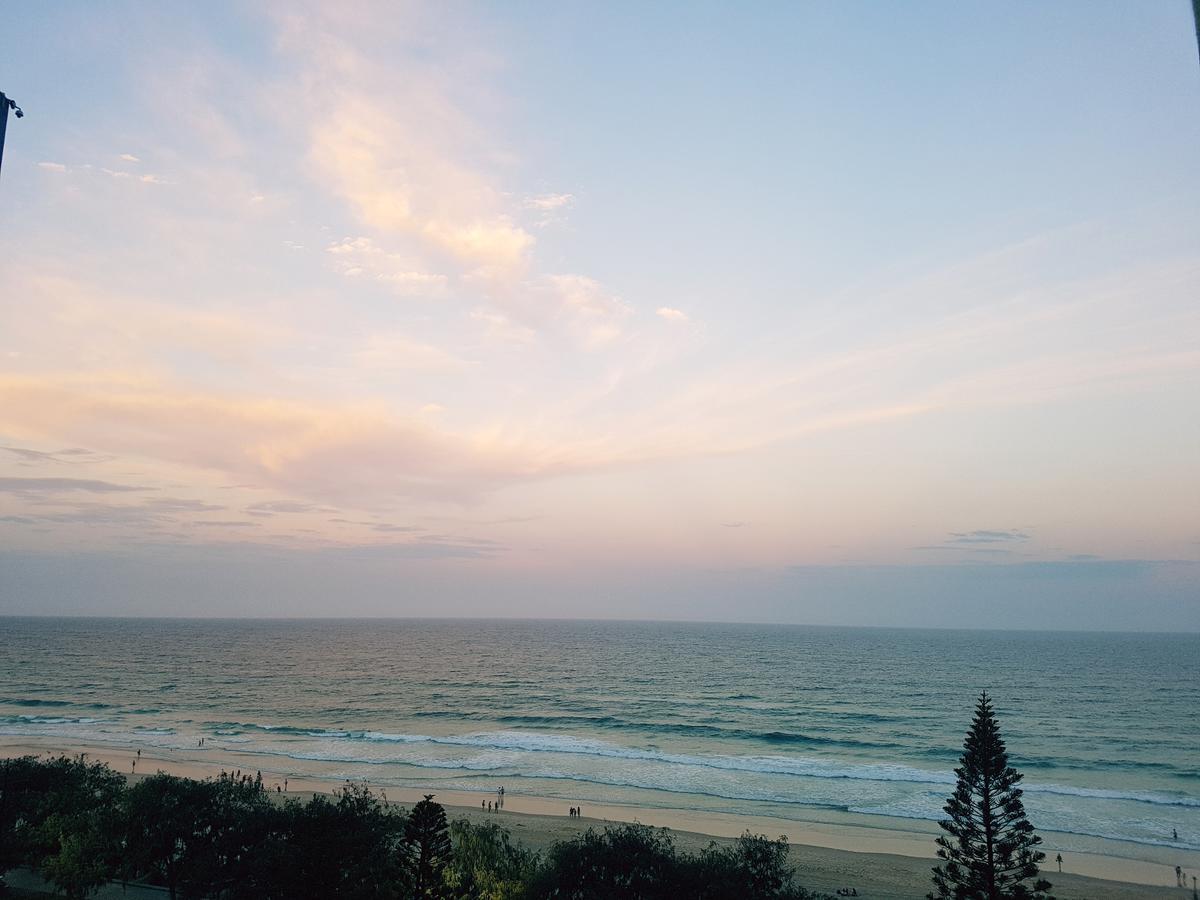 Zenith Ocean Front Gold Coast